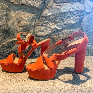 Red strappy Pour Le Victoire heels